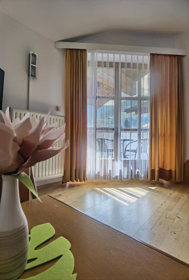 Zell Am 3*